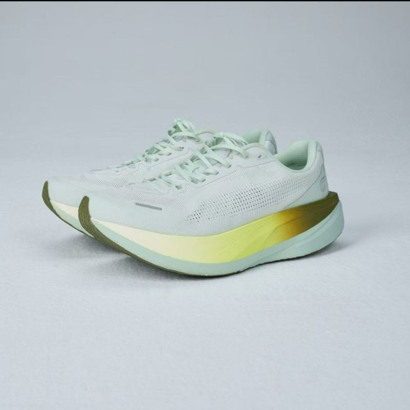 Outdoor Sport Brand Shoes - プロのランニングシューズ男性女性厚底アウトドアジムシューズユニセックス高級ブランドジョギングシューズカップルソフトスポーツトレーナー