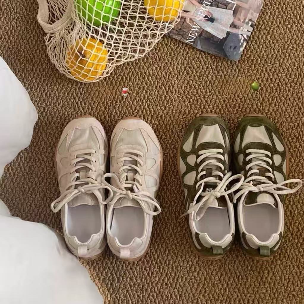 ヴィンテージパッチワークレースアップスニーカー女性用ソフトノ - Outdoor Sports Shoes のレビューと価格