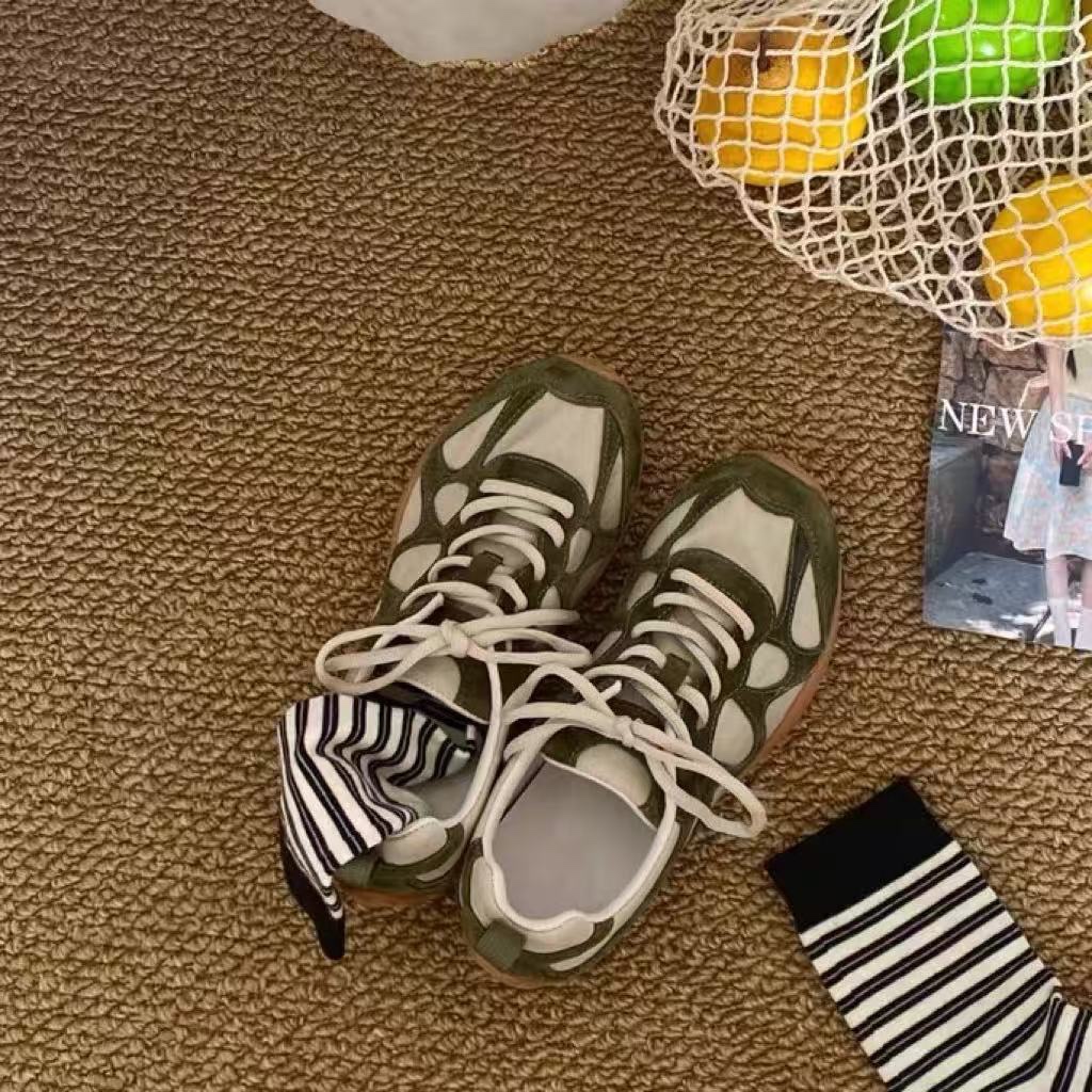 ヴィンテージパッチワークレースアップスニーカー女性用ソフトノ - Outdoor Sports Shoes のレビューと価格